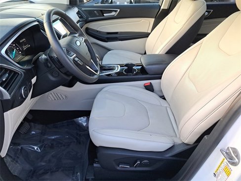 Used 2018 Ford Edge Titanium w/ Equipment Group 301A image 17