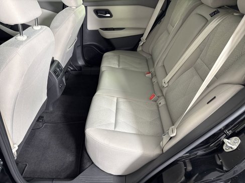 Used 2024 Nissan Rogue SV image 19