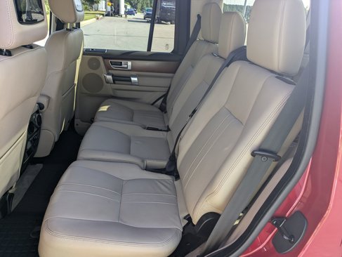 Used 2016 Land Rover LR4 HSE image 26