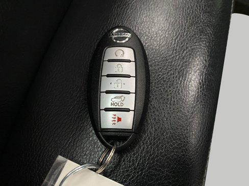 Used 2016 Nissan Pathfinder SL image 32