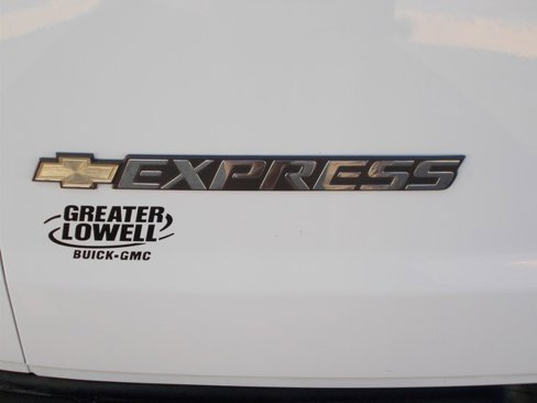 Certified 2022 Chevrolet Express 2500 w/ Driver Convenience Package image 10