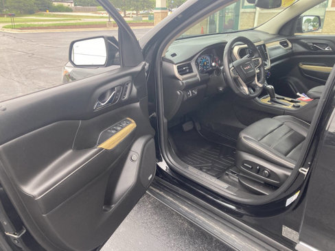 Used 2017 GMC Acadia Denali w/ Technology Package image 9