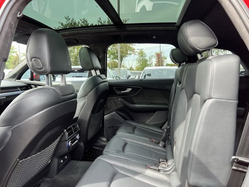 Used 2019 Audi Q7 3.0T Prestige image 24