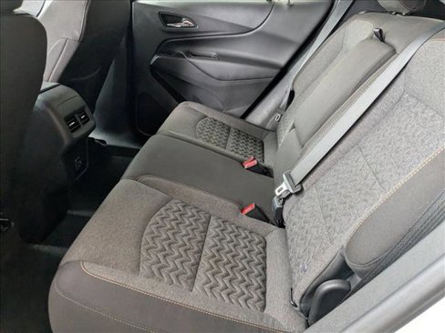 Used 2024 Chevrolet Equinox LT image 17