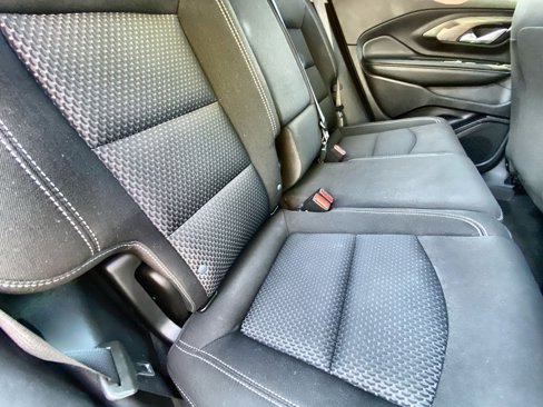 Used 2024 GMC Terrain SLE image 26