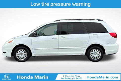 Used 2009 Toyota Sienna LE image 8