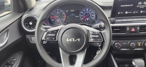 Used 2023 Kia Forte LXS image 15