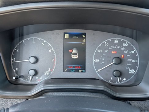 Used 2025 Toyota Corolla LE image 19
