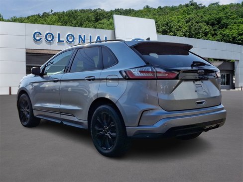 Certified 2022 Ford Edge SE w/ Black Appearance Package image 4