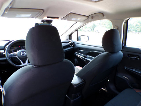 Used 2020 Nissan Versa SR w/ Convenience Package image 32