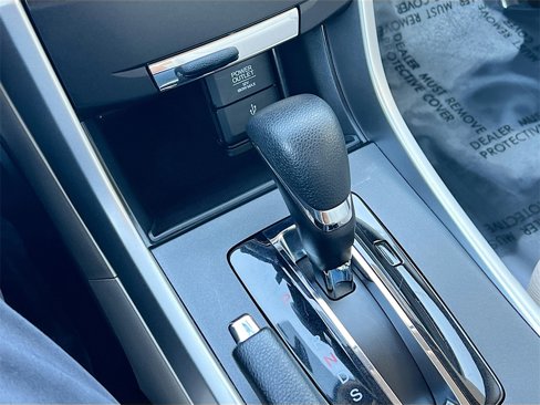 Used 2014 Honda Accord EX image 16