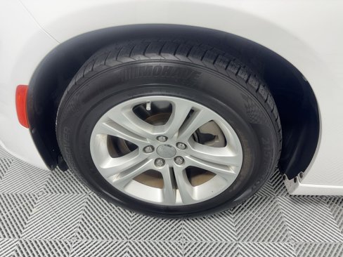 Used 2022 Dodge Charger SXT image 12