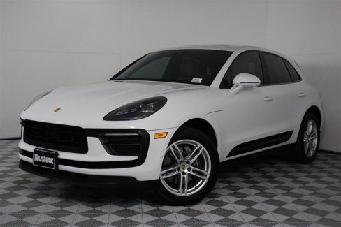 Certified 2024 Porsche Macan image 1