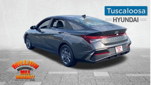 Used 2024 Hyundai Elantra SEL image 6