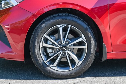 Used 2023 Kia Forte LXS w/ LXS Technology Package image 10