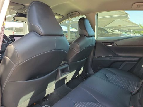 Used 2021 Toyota Camry SE w/ Carpet Mat Package (TMS) image 12
