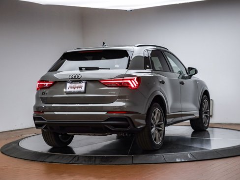 New 2025 Audi Q3 2.0T Premium image 8