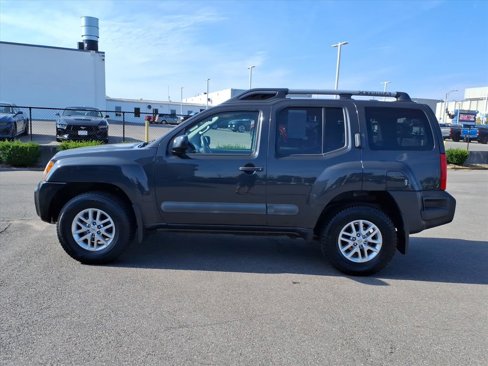 Used 2014 Nissan Xterra S image 2