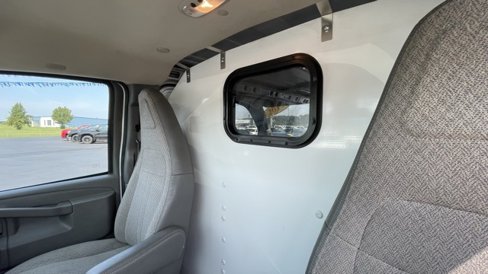 Used 2019 Chevrolet Express 2500 image 21