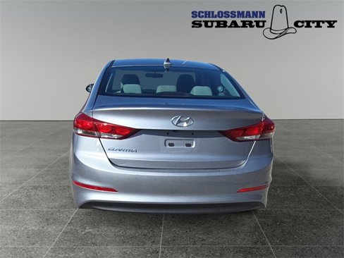 Used 2017 Hyundai Elantra SE image 8
