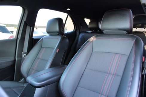 Used 2022 Chevrolet Equinox RS w/ Infotainment Package image 35
