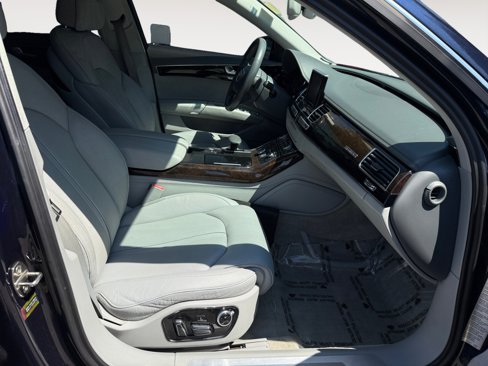 Used 2012 Audi A8 L 4.2 image 19