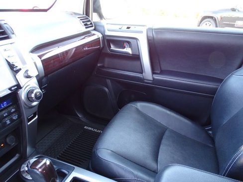Used 2020 Toyota 4Runner Limited image 23
