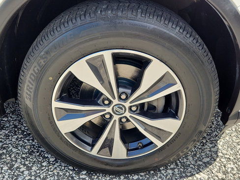 Used 2019 Nissan Murano S image 9