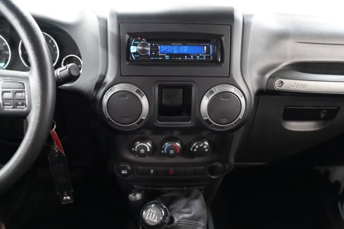 Used 2015 Jeep Wrangler Sport image 20