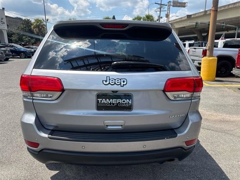 Used 2019 Jeep Grand Cherokee Laredo image 12