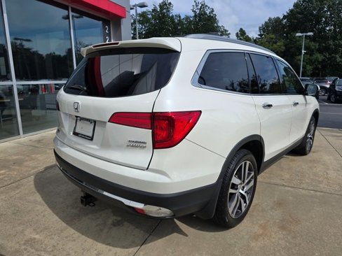 Used 2018 Honda Pilot Touring image 8