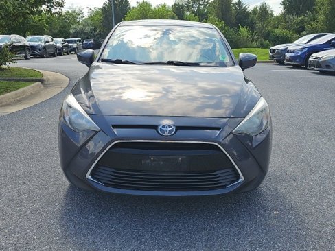 Used 2017 Toyota Yaris iA image 2