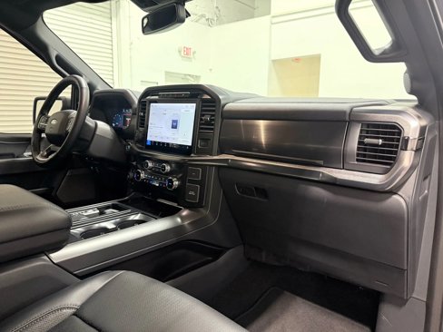 Used 2024 Ford F150 Lariat image 34