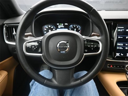 Used 2019 Volvo S90 T6 Momentum image 22