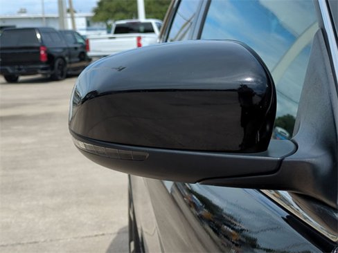 Used 2019 Jeep Cherokee Limited image 12
