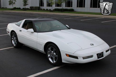 Used 1996 Chevrolet Corvette Coupe image 7