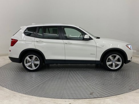 Used 2017 BMW X3 xDrive28i image 7