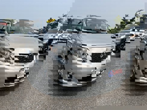 Used 2010 Toyota Corolla S image 4
