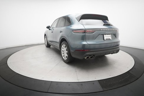 Used 2019 Porsche Cayenne S image 3