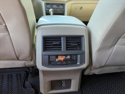 Used 2019 Volkswagen Atlas SE w/ Towing Package image 17