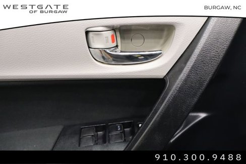 Used 2019 Toyota Corolla LE image 10