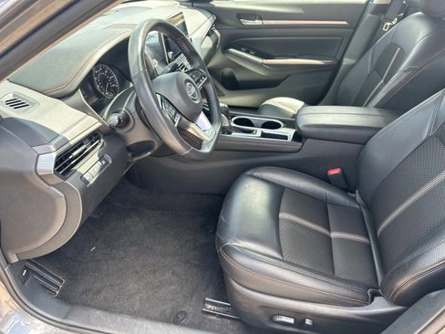 Used 2024 Nissan Altima 2.5 SR image 17