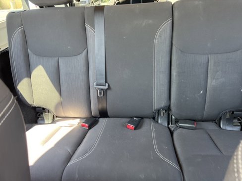 Used 2018 Jeep Wrangler Unlimited Sahara w/ Connectivity Group image 19
