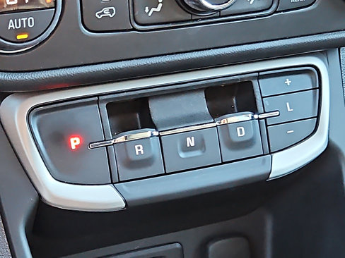 Certified 2022 GMC Terrain SLT w/ Infotainment Package II image 14
