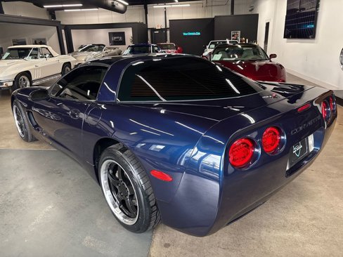 Used 2000 Chevrolet Corvette Coupe w/ Roof Pkg image 6