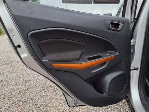 Used 2022 Ford EcoSport SE w/ SE Convenience Package image 24