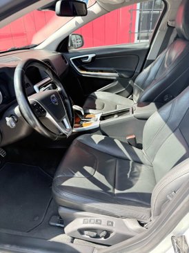 Used 2013 Volvo S60 T5 Platinum image 5