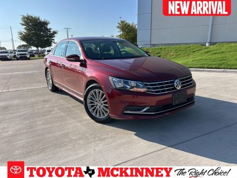 Used 2016 Volkswagen Passat 1.8T SE image 1