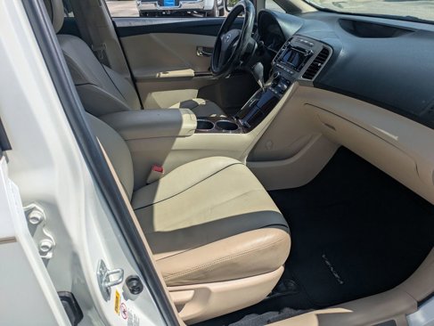 Used 2011 Toyota Venza image 29