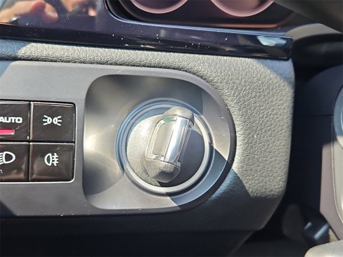 Used 2021 Porsche Cayenne Coupe image 30